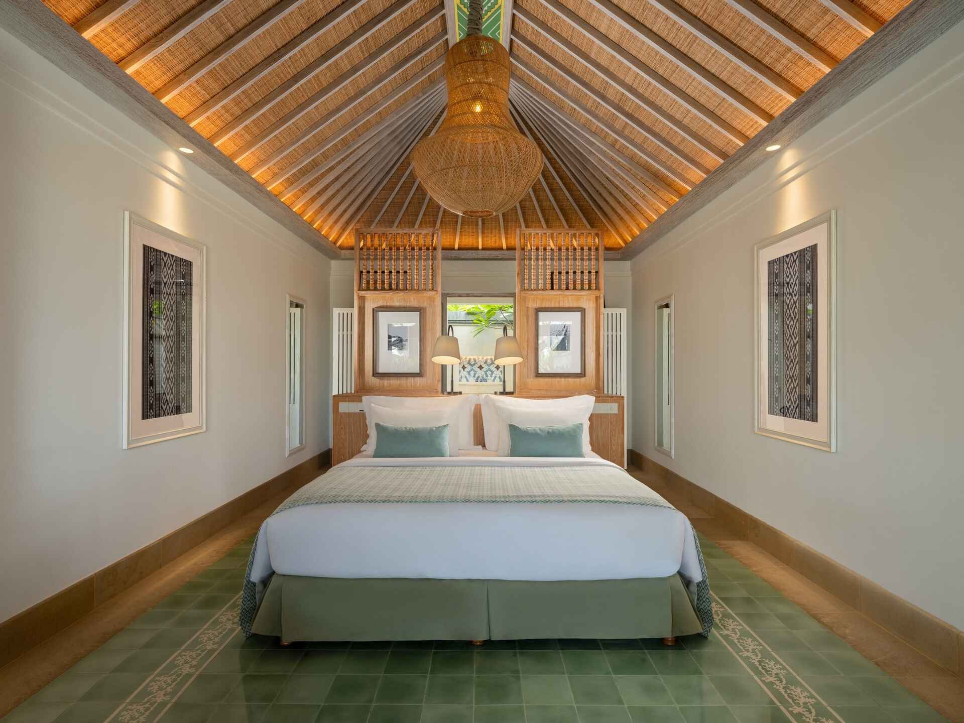 Rangko Beachfront Suite
